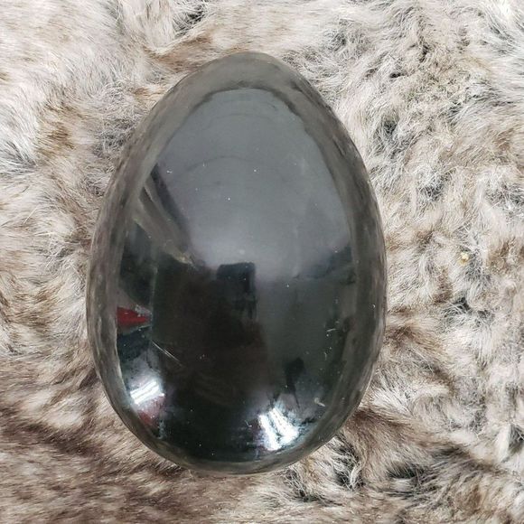 RARE VINTAGE RUSSIAN HAND PAINTED BLACK LAQUERED LARGE EGG DECOR - NO STAND - Picture 5 of 10